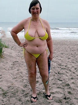 full-grown mom bikini crude full-grown pics