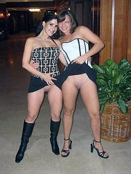 full-grown milf legs porn pic