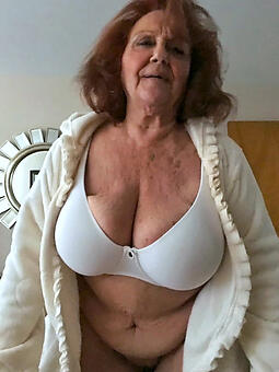 pretty  grandmas sweet pussy pic