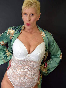 cougar vacant ladies unrestraint 60 sex pics