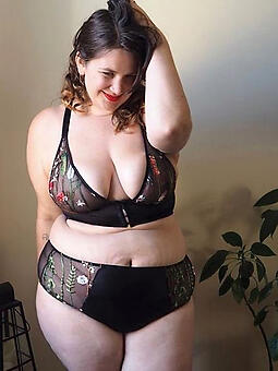 pretty hot curvy gentry naked