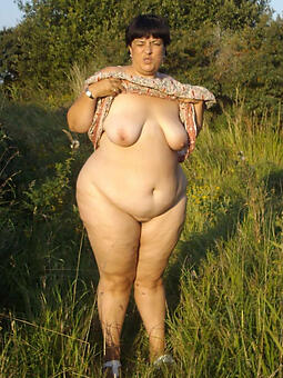 whore curvy mommy nude photo