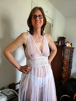 hotties hot elderly lady glasses