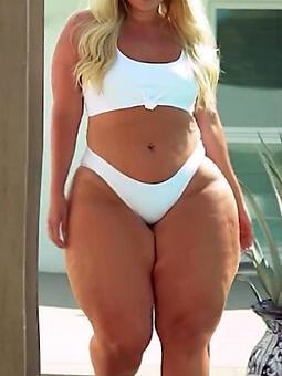 natural curvy ladys porn photo
